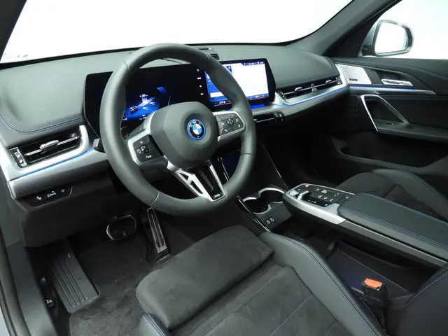 BMW iX1 eDrive20 2025 Elektrisch 33