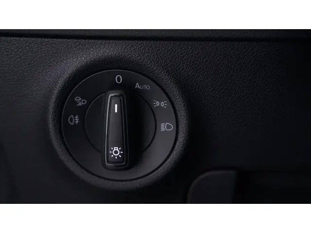 Škoda Karoq 1.5 TSI ACT Sportline Business 2023 Benzine 19