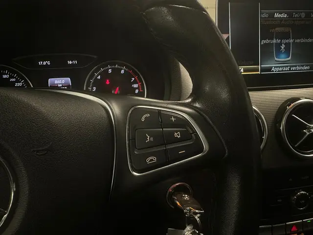 Mercedes-Benz B-Klasse 180 Prestige 2016 Benzine 17