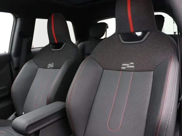 MINI 3-Deurs Cooper S 2024 Benzine 12