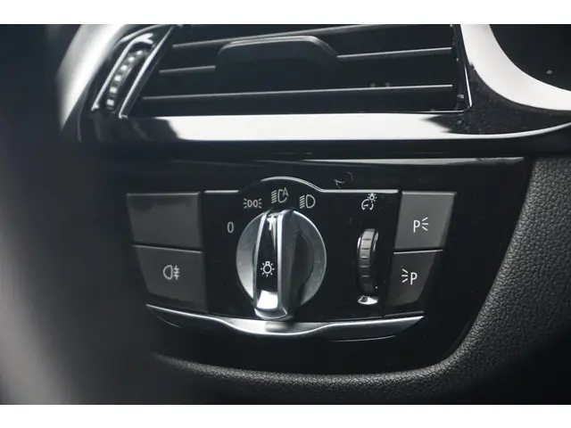 BMW 5 Serie Sedan M550i xDrive 2021 Benzine 20