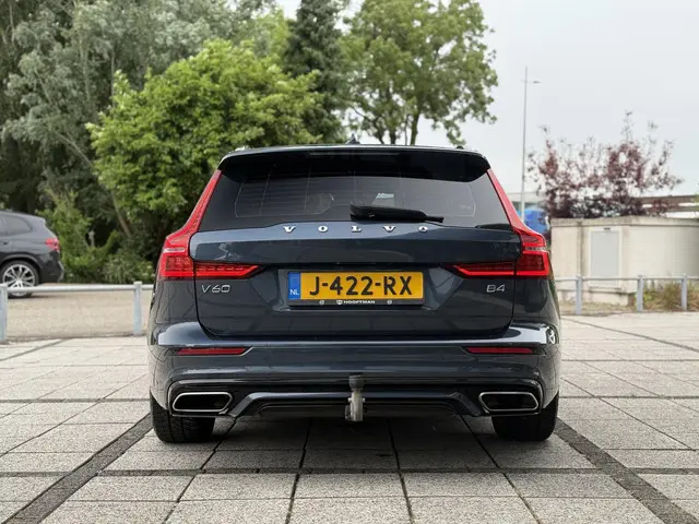 Volvo V60 2.0 B4 Aut. 197pk MHEV R-Design 2020 Benzine 5