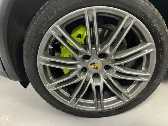 Porsche Cayenne 3.0 S E-Hybrid 2015 Hybride Benzine 18