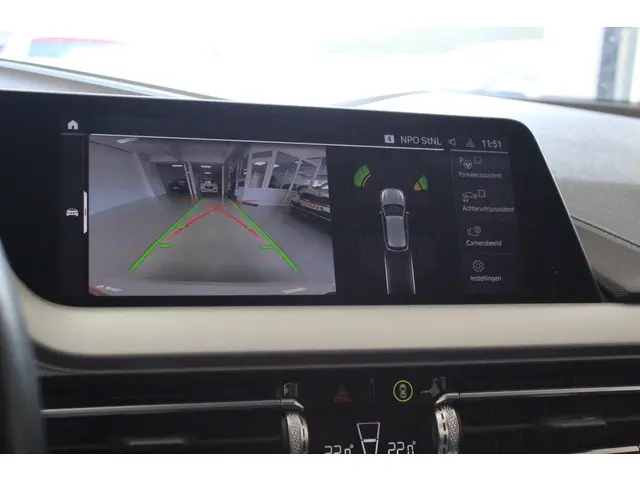 BMW 1 Serie 116d Business Edition 2022 Diesel 33