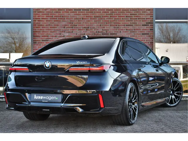 BMW 7 Serie 2