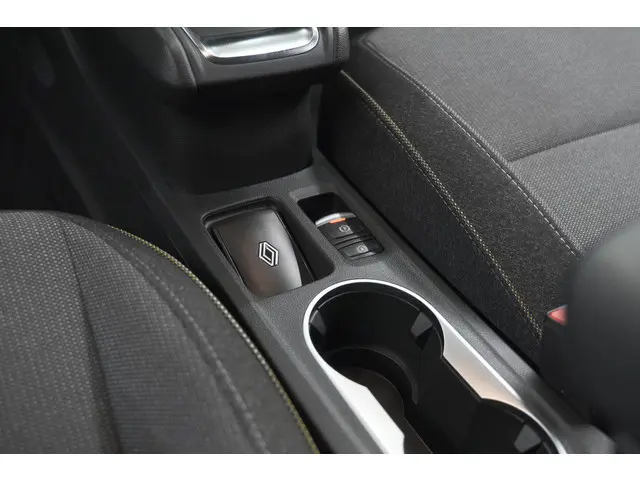 Renault Captur Mild Hybrid 160 EDC Techno 2024 Benzine 13