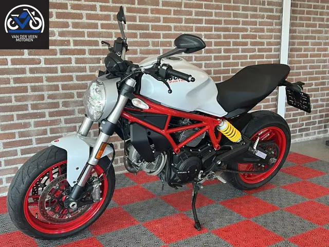 Ducati Monster 797 ABS 2018 Benzine 4