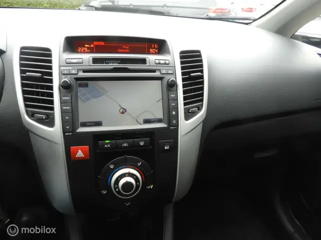 Kia Venga 1.4 CVVT ExecutiveLine 2014 Benzine 18