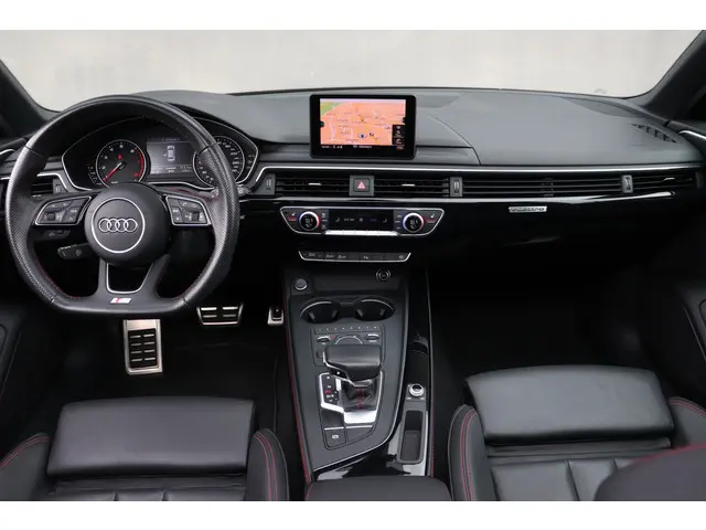 Audi A4 Avant 2.0 TFSI Quattro Sport S line 2018 Benzine 3