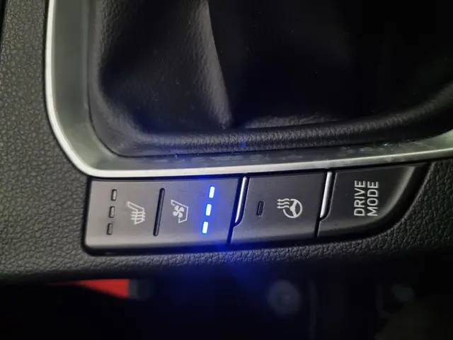 Hyundai i30 Wagon 1.5 T-GDi MHEV Premium 2022 Benzine 33