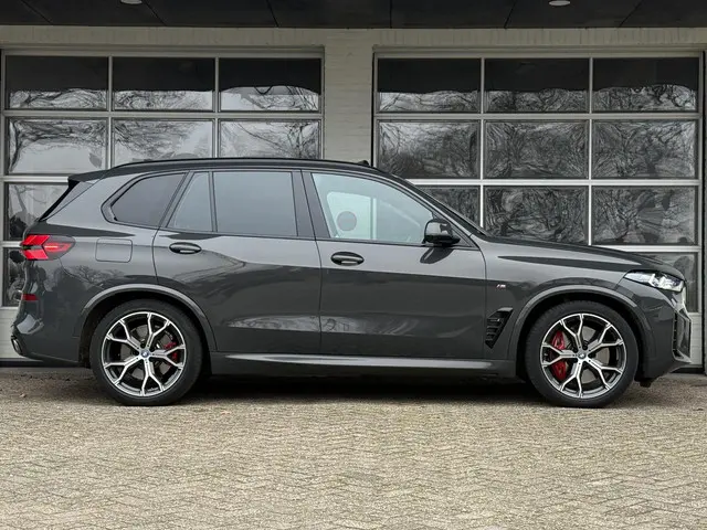 BMW X5 xDrive50e M SPORT 2023 Hybride Benzine 10