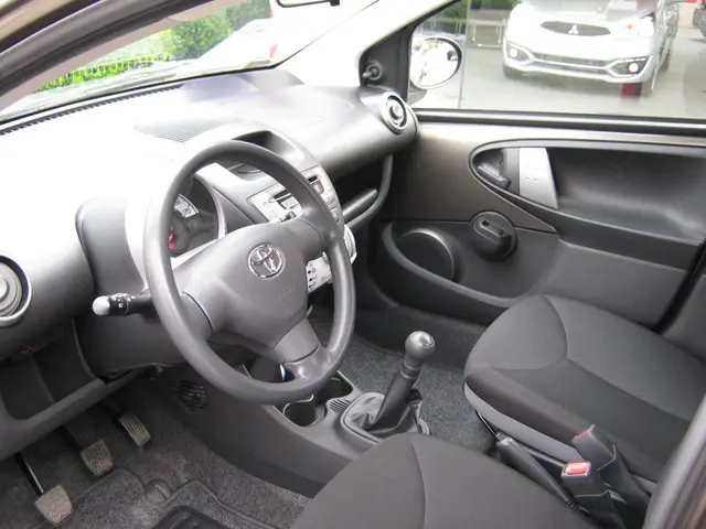 Toyota Aygo 1.0 VVT-i Comfort 2012 Benzine 5