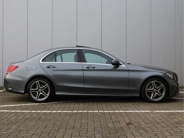 Mercedes-Benz C-Klasse 180 AMG-line 2019 Benzine 19