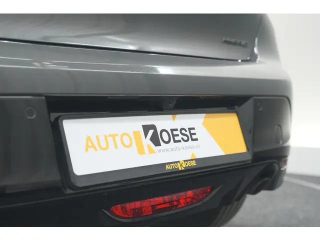 Peugeot 208 Hybrid 100 e-DCS6 Allure 2024 Benzine 2