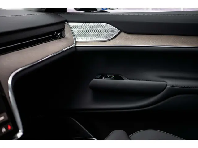Volvo EX90 Twin Motor Ultra 2025 Elektrisch 33