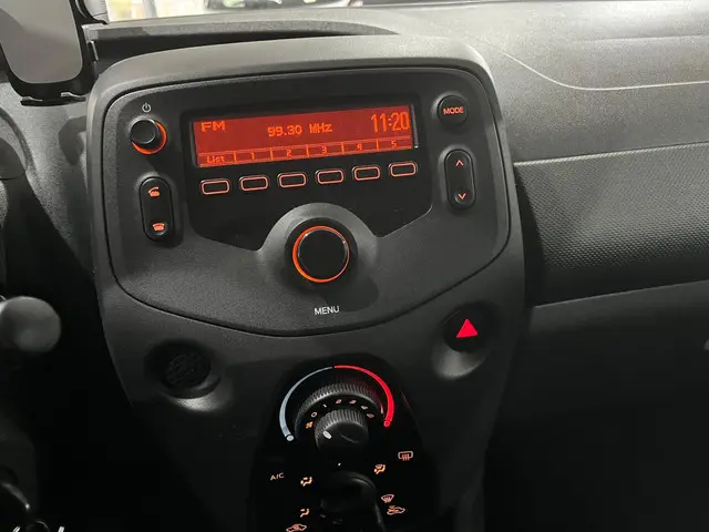 Toyota Aygo 1.0 VVT-i x-fun 2017 Benzine 9