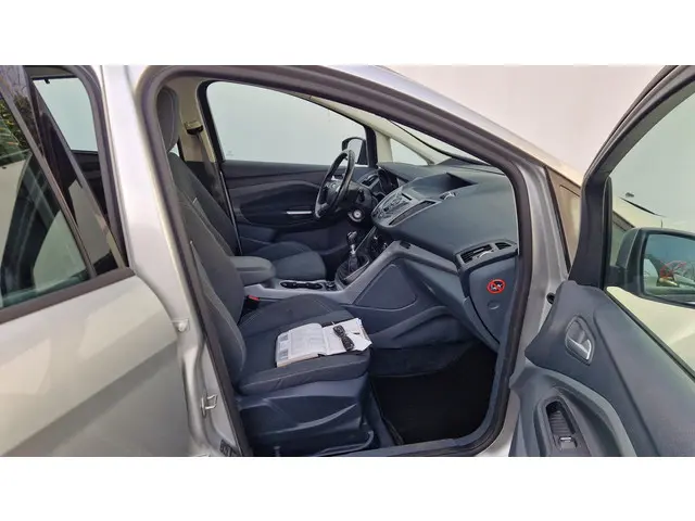 Ford C-MAX 1.0 Titanium 2013 Benzine 15