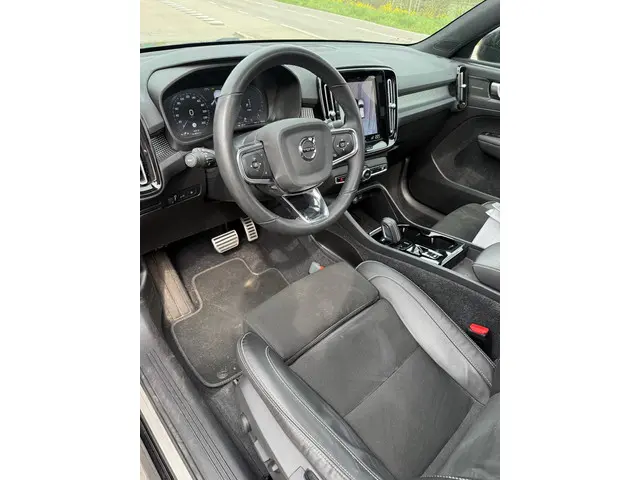 Volvo XC40 1.5 T5 Recharge R-Design 2022 Hybride Benzine 5