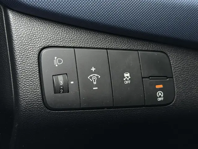 Hyundai i10 1.0i i-Motion Comfort Plus 2016 Benzine 25