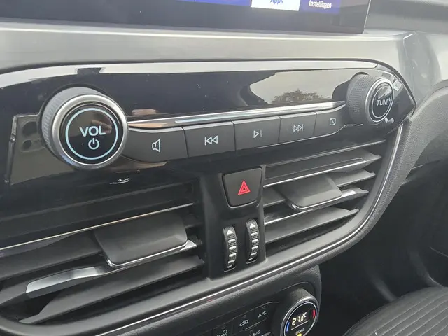 Ford Kuga 1.5 EcoBoost Titanium X 2020 Benzine 24