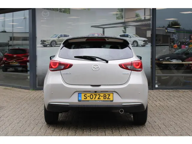Mazda 2 1.5 Skyactiv-G Luxury 2023 Benzine 8