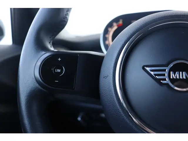 MINI Cooper Business Edition 2021 Benzine 14