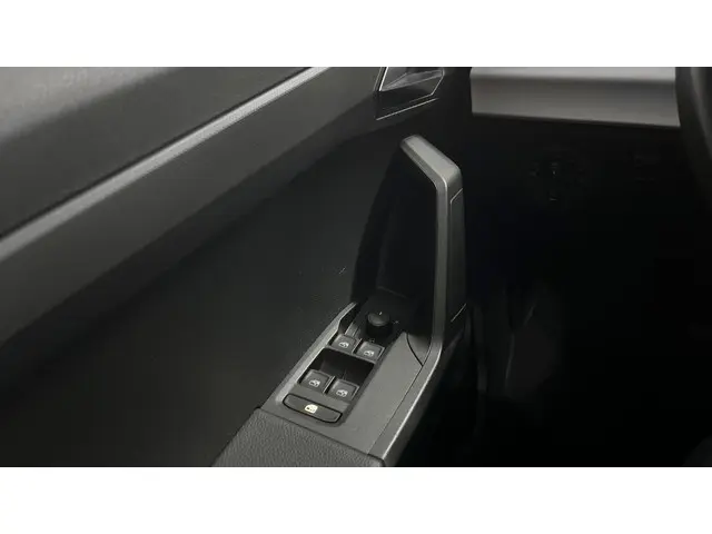 SEAT Arona 1.0 TSI Style 2024 Benzine 16