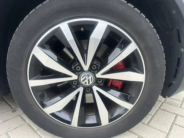 Volkswagen T-Roc 2.0 TSI 4Motion / R Line 2018 Benzine 9