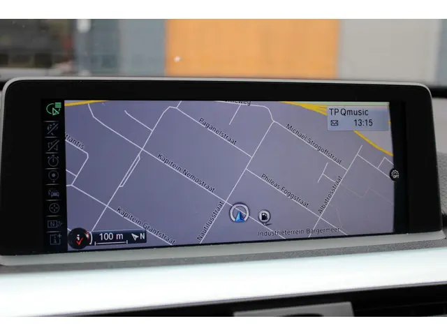 BMW 3 Serie 316i M-Sport | Xenon | Navi prof. 2015 Benzine 20