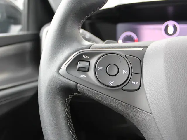 Opel Mokka 1.2 Turbo Elegance 2023 Benzine 18