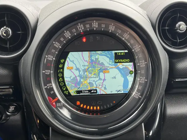 MINI Countryman 1.6 One Pepper 2016 Benzine 8