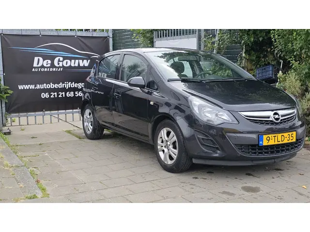 Opel Corsa 1.2-16V Berlin 2014 Benzine