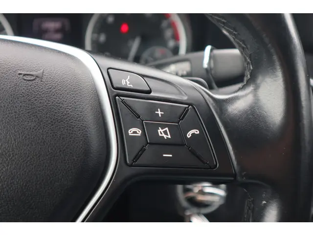 Mercedes-Benz A-Klasse 180 Ambition 2015 Benzine 31