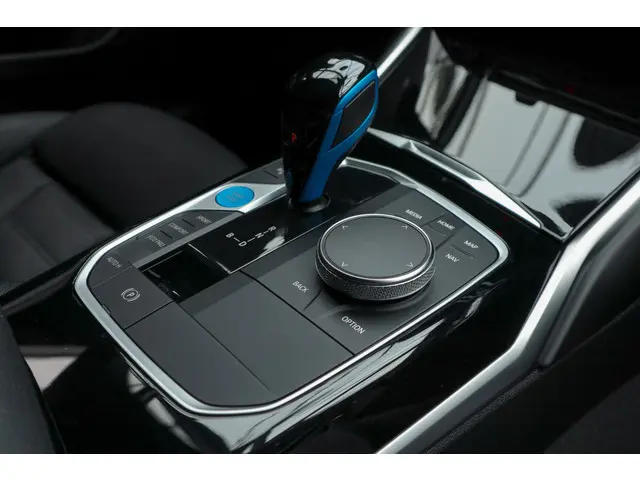 BMW i4 eDrive40 84 kWh M-pakket 2022 Elektrisch 35