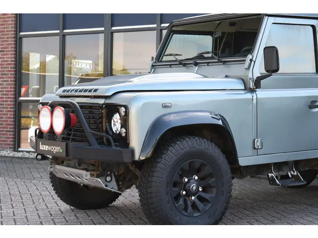 Land Rover Defender 110 2.2 TD4 Hard Top 2015 Diesel 21