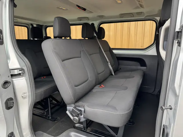 Renault Trafic 1.6 dCi T29 L2H1 DC Comfort 2019 Diesel 11