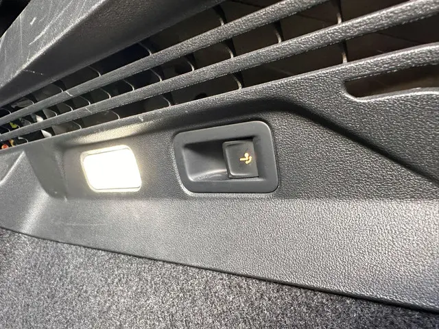 Volkswagen ID.4 Max 77 kWh 2020 Elektrisch 23