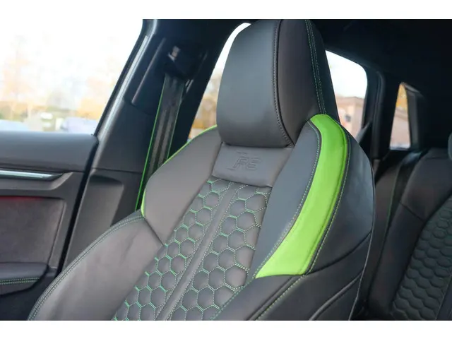 Audi RS3 Sportback 2.5 TFSI 400PK Quattro 2023 Benzine 50