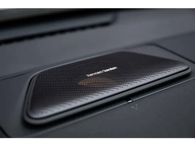 Lynk & Co 02 More 66 kWh 2026 Elektrisch 15