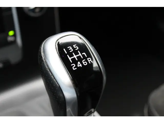 Volvo V40 2.0 D3 Business Sport 2018 Diesel 34