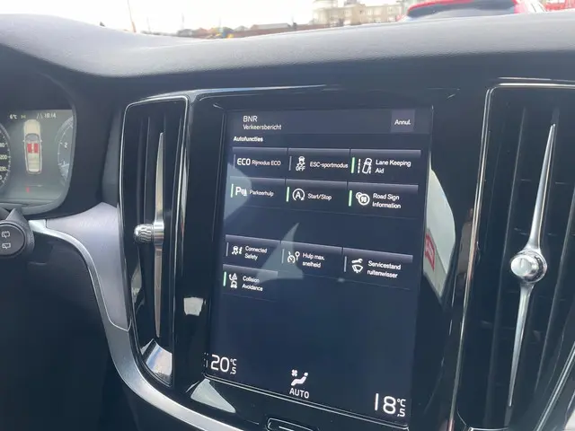 Volvo V60 2.0 T5 Momentum 2019 Benzine 17