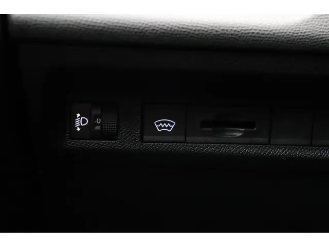 Peugeot 408 1.2T 130pk Allure Pack Automaat 2023 Benzine 39