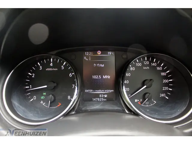 Nissan QASHQAI 1.2 Tekna 2014 Benzine 19