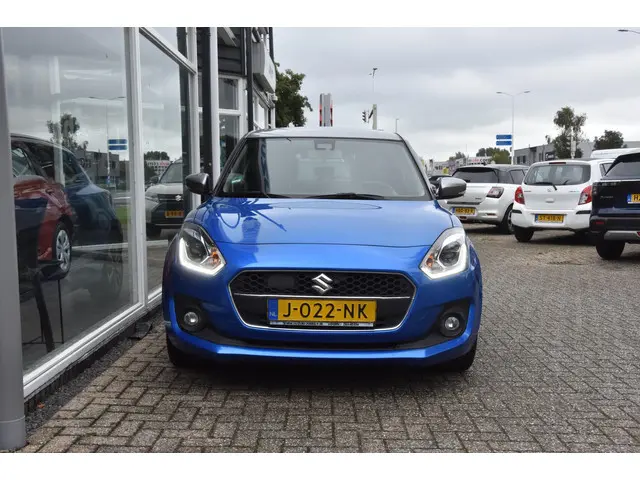 Suzuki Swift 1.0 Automaat Stijl-NLse auto 2020 Benzine 4