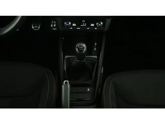 Škoda Scala 1.0 TSI 110pk Sport Business 2023 Benzine 32