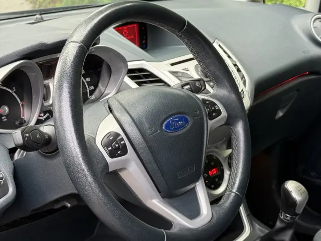 Ford Fiesta 1.25 Titanium 2012 Benzine 15