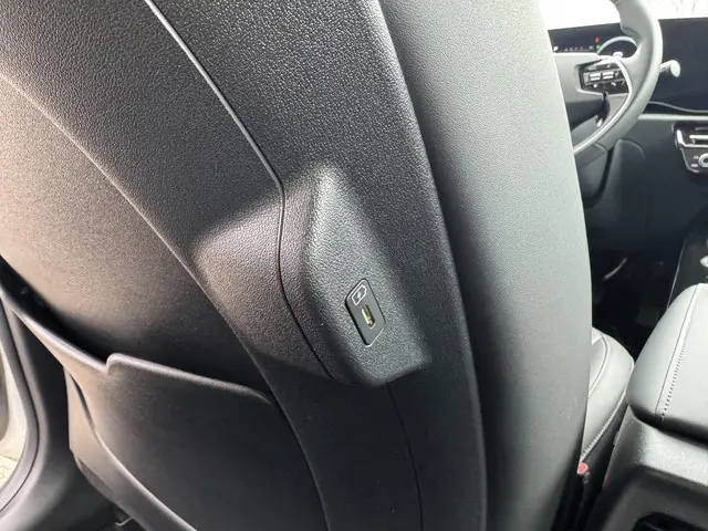 Kia Niro 1.6 GDi PHEV DynamicLine 2024 Hybride Benzine 13