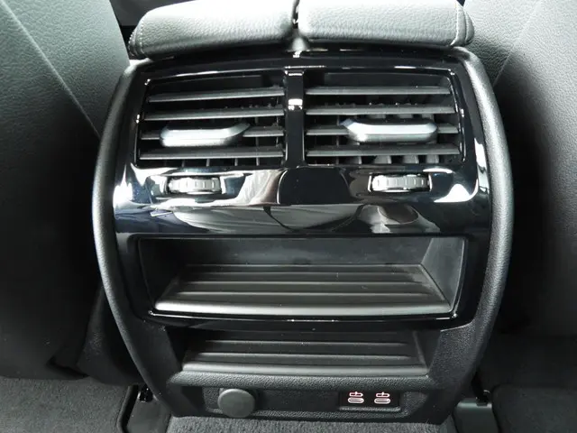 BMW 5 Serie Touring 520i 2023 Benzine 21