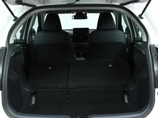 Toyota Yaris 1.5 Hybrid Dynamic 2021 Hybride Benzine 25