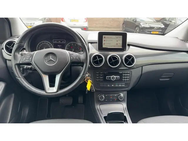 Mercedes-Benz B-Klasse 180 Ambition 2013 Benzine 8